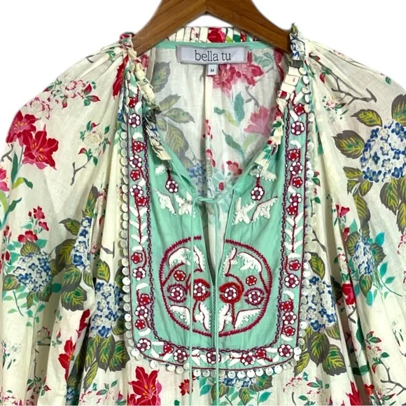 bella tu Floral and Beaded Boho Tunic Mini Dress with V-Neckline Tassel Medium - Picture 3 of 6